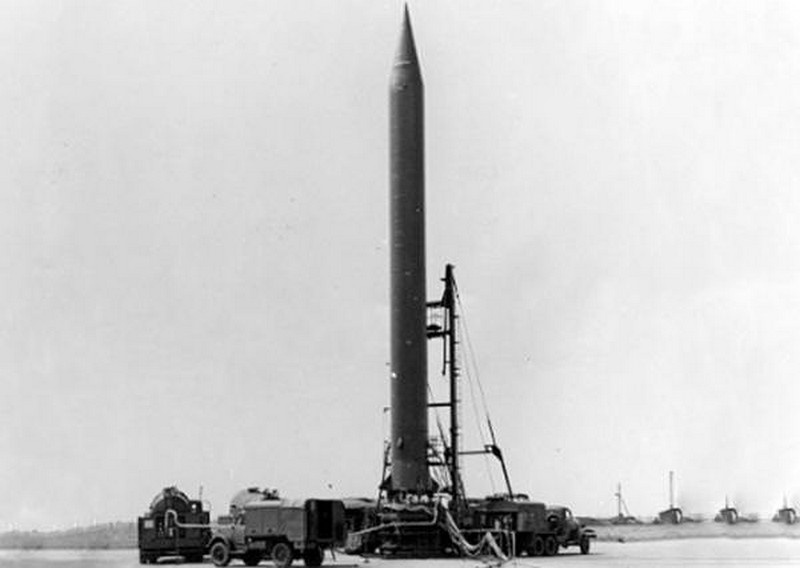 Баллистическая ракета Р-12.