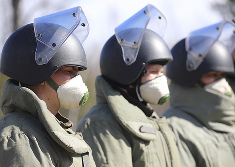 Инженерно-сапёрные подразделения общевойсковой армии ЗВО получили на вооружение индивидуальные средства защиты нового поколения.