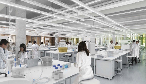 В своём пресс-релизе AstraZeneca утверждает, что при испытаниях «не было обнаружено повышенного риска тромбоза или событий, характеризующихся тромбозом, среди 21.583 участников, получивших хотя бы одну дозу вакцины».