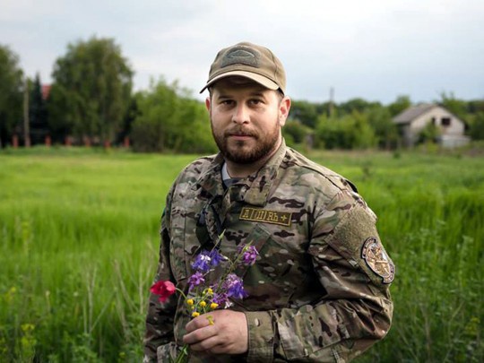 В настоящее время Дэвид Плэестер служит в Нацгвардии инструктором тактической медицины и, кроме того, «обучает» украинских подростков английскому языку в русофобском проекте «Борщага без быдла».