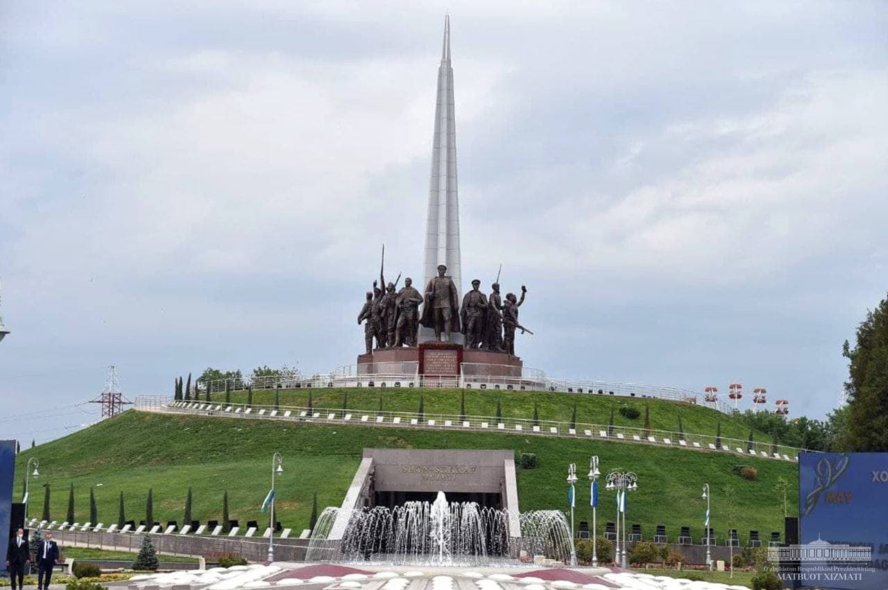 Парк Победы в Ташкенте.