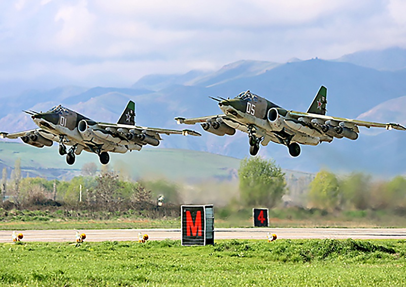 В Ставропольском и Краснодарском краях состоялось лётно-тактическое учение с лётным составом штурмовой авиации двух авиачастей Южного военного округа.