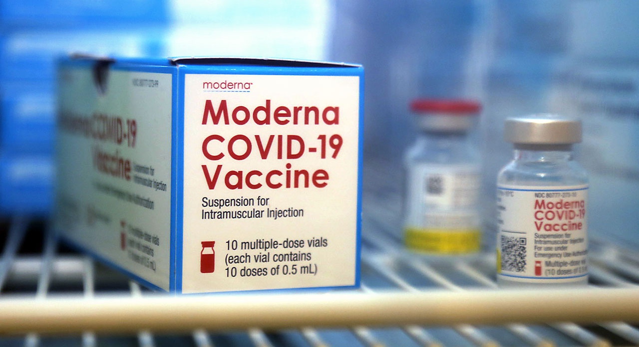 По словам Кеннеди, тестирование вакцины от Moderna не прошло все необходимые этапы.