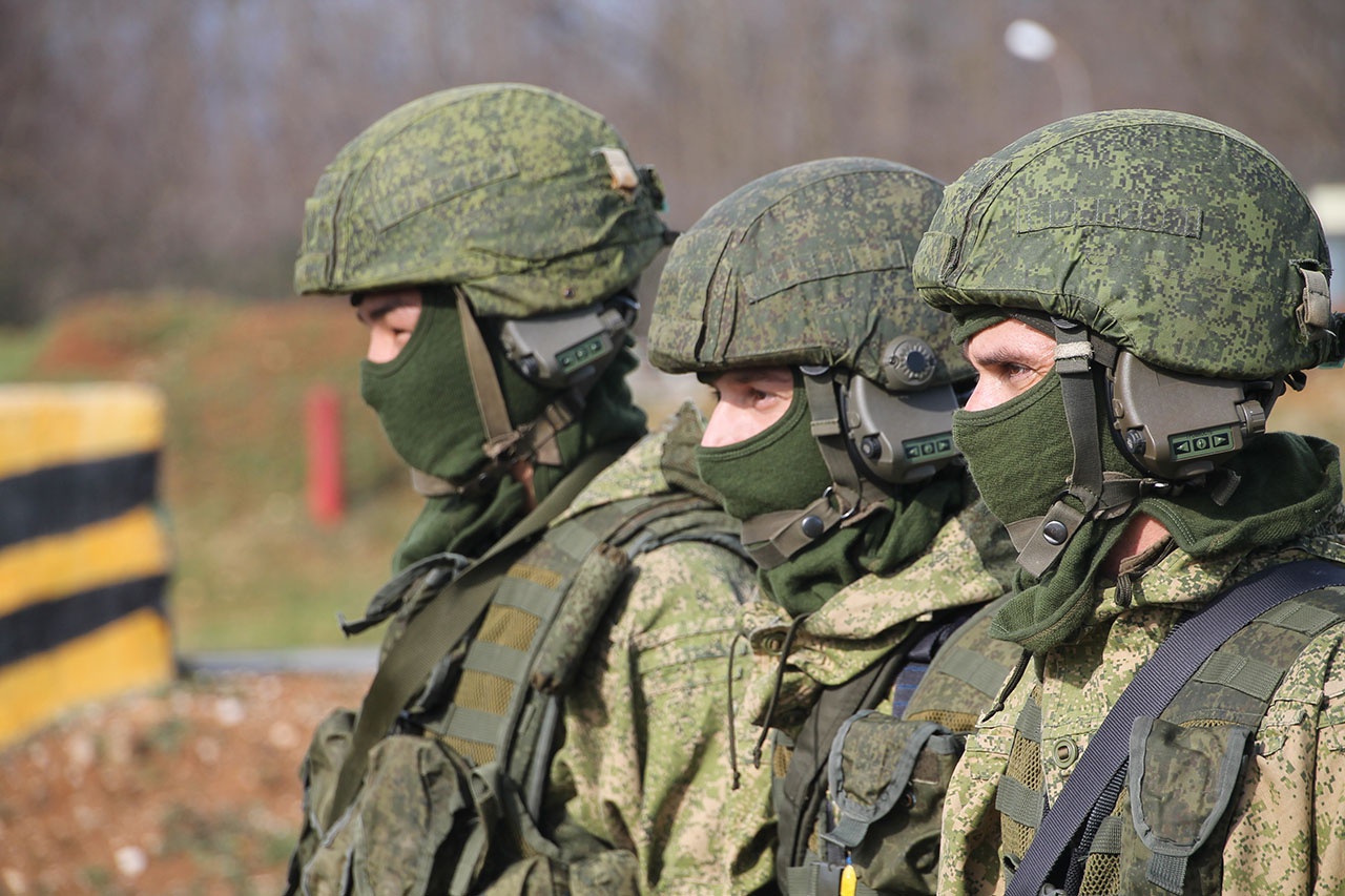 7 военная база день базы