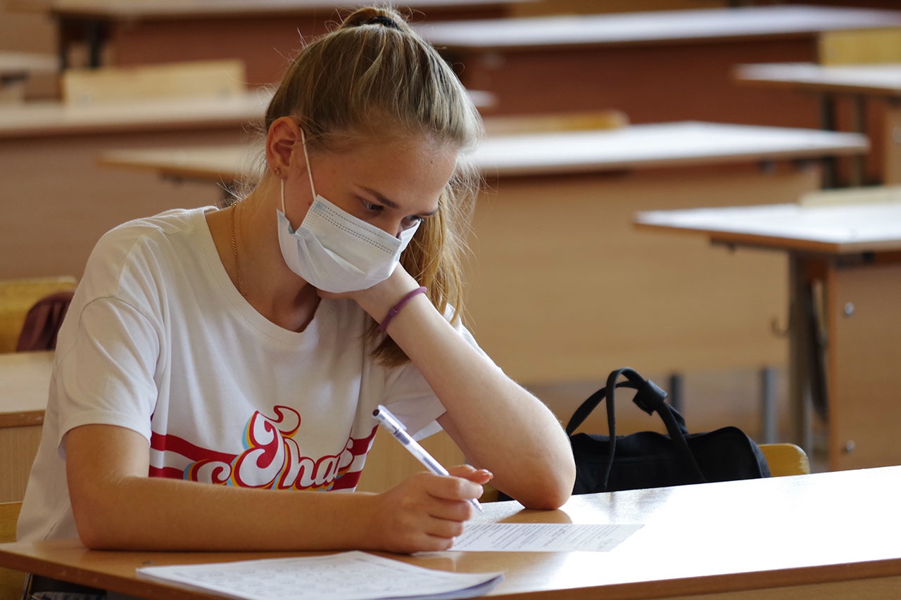 Выпускница зеленоградской школы №1151 Полина Золотова решила поступать в Военную академию воздушно-космической обороны имени Маршала Советского Союза Г.К. Жукова.
