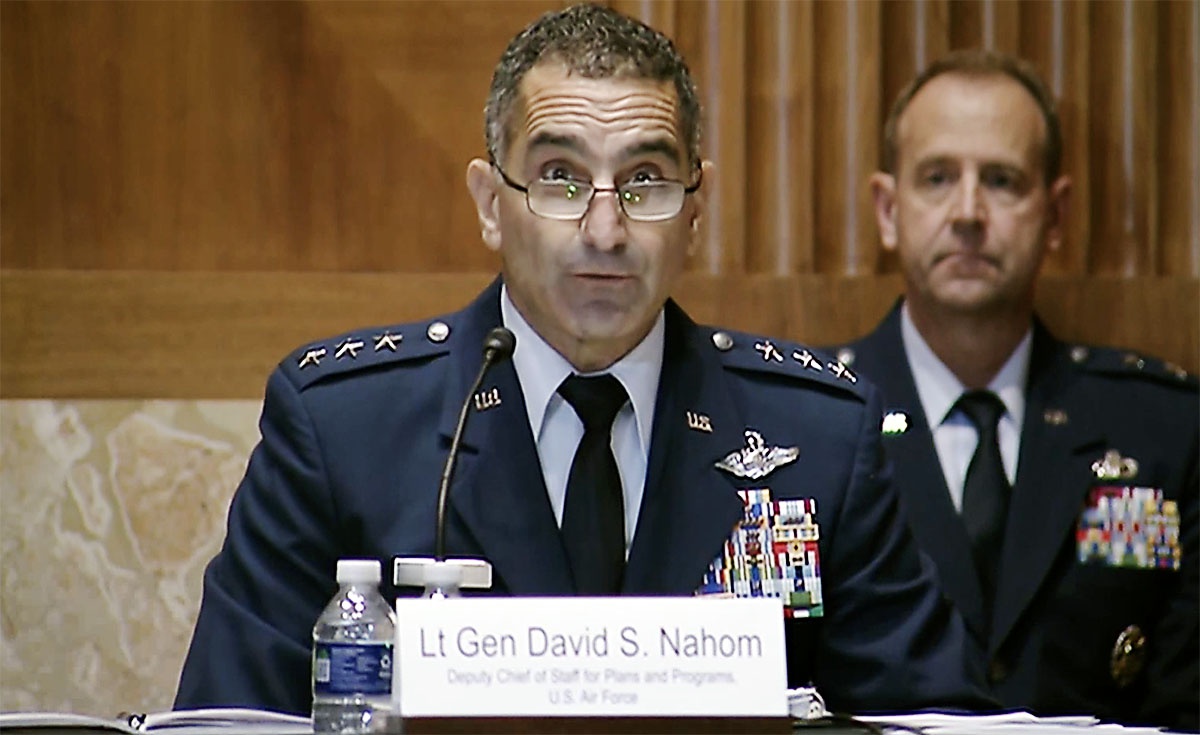 Заместитель начальника штаба ВВС США по планам и программам генерал-лейтенант Дэвид С. Нахом заявил, что ВВС США больше не могут позволить себе содержать семь типов стареющих истребителей.