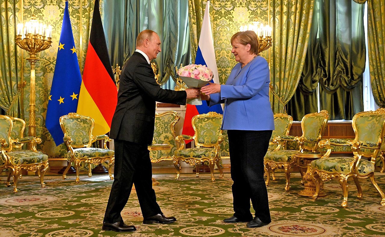 Личная встреча на нашей земле с Владимиром Путиным для Меркель - 20-я или 21-я?