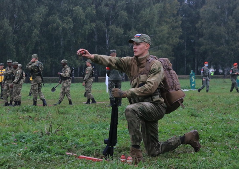 Военнослужащих из более четырёх десятков государств мира приняли участие в конкурсах военных профессионалов.