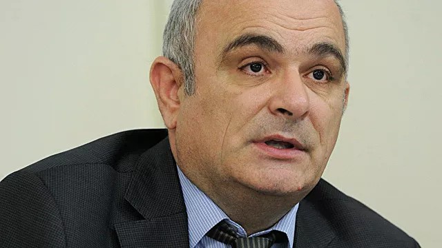 Посол России в Иране Леван Джарагян заявил, что Москва поддерживает инициативу Тегерана, так как у России и Ирана есть «близкие, а по ряду международных и региональных вопросов совпадающие позиции».