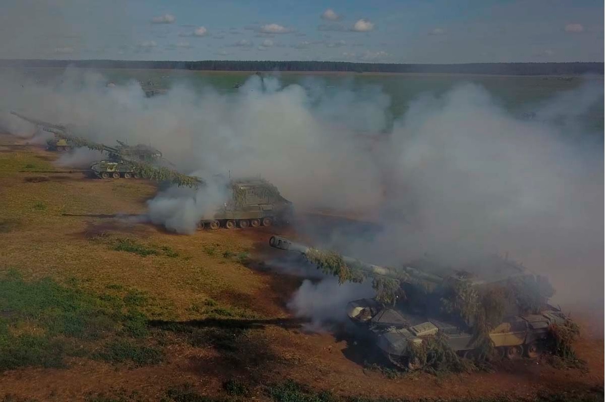 В Брестской области артиллеристы России и Белоруссии нанесли массированный огневой удар в ходе ССУ «Запад-2021».