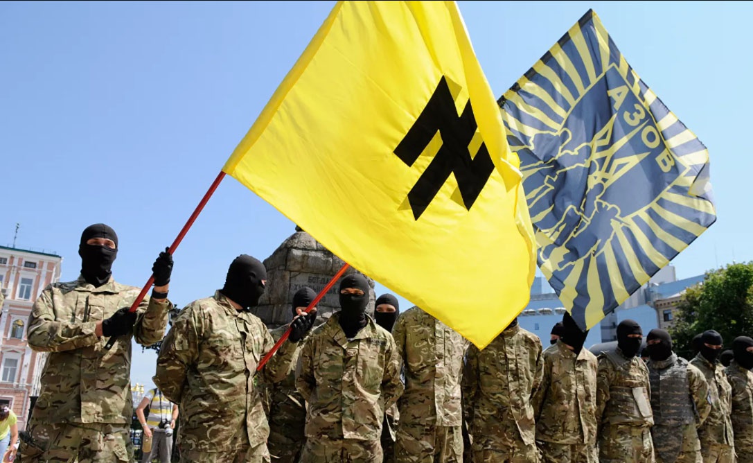Батальон «Азов» «удостоился чести» запрета на поставки американского оружия из-за своей нацистской сущности.