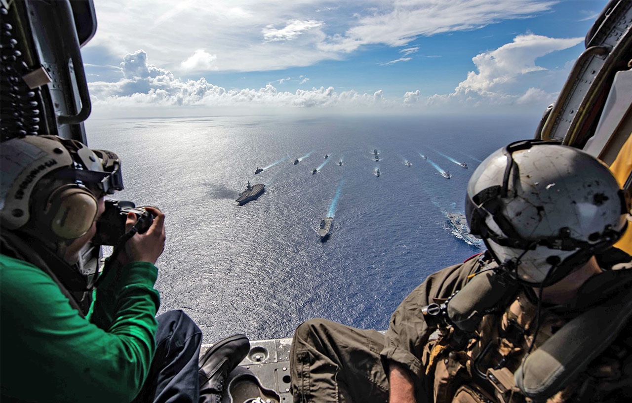 В Филиппинском море, всего в 730 километрах от Тайваня, 2-3 октября США провели крупномасштабные военно-морские учения.