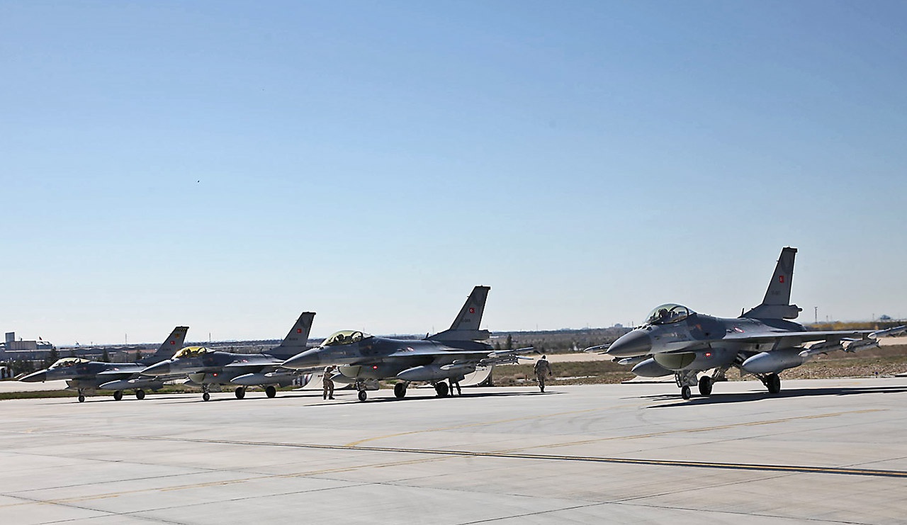 Для модернизации своих существующих истребителей F-16 Турции нужны комплекты от Lockheed Martin Corp.