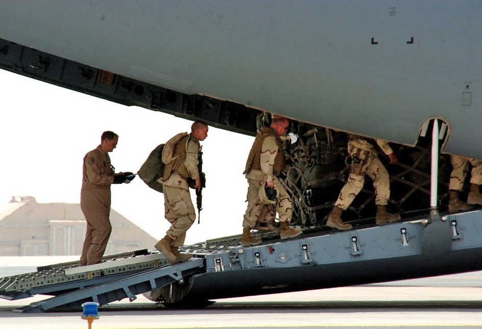 США избавились от Афганистана и вывели свои войска оттуда.