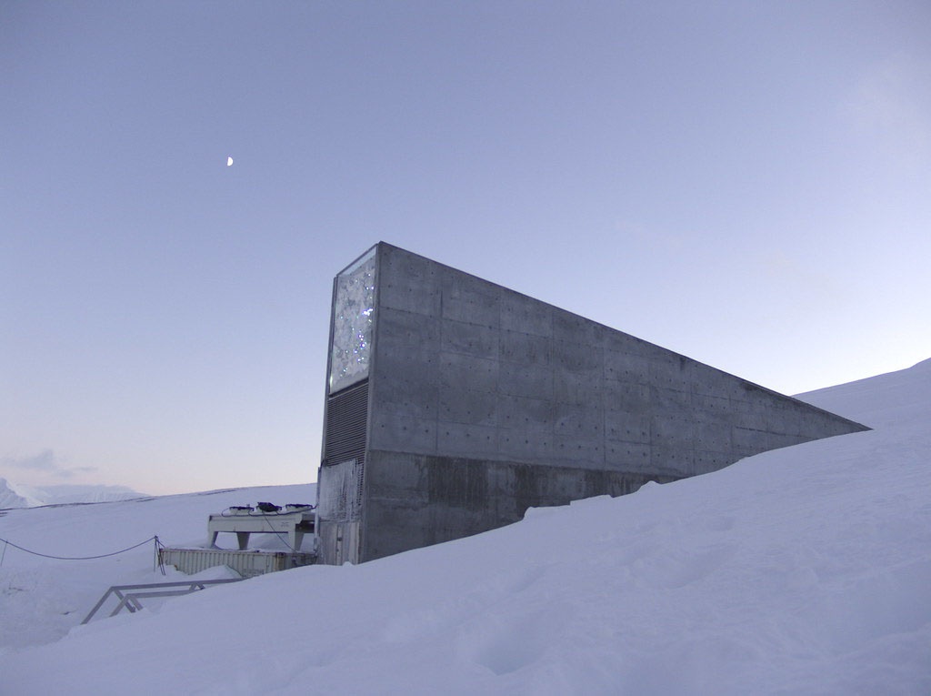Всемирное хранилище семян на норвежском Шпицбергене.