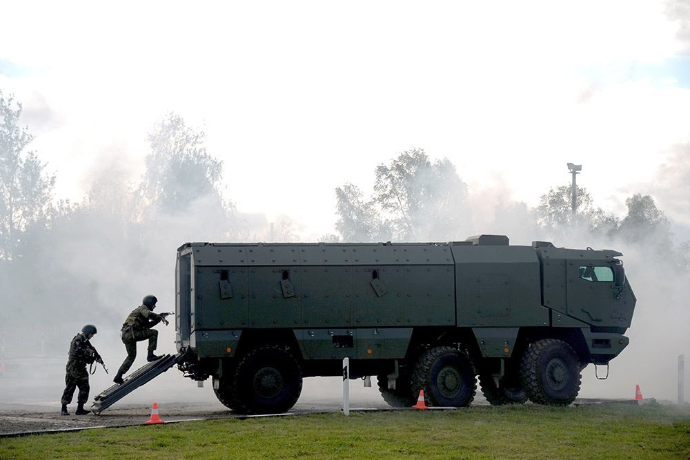 «Тайфун-К» - это не просто защищённый армейский грузовик, а многоцелевой внедорожник военного назначения.