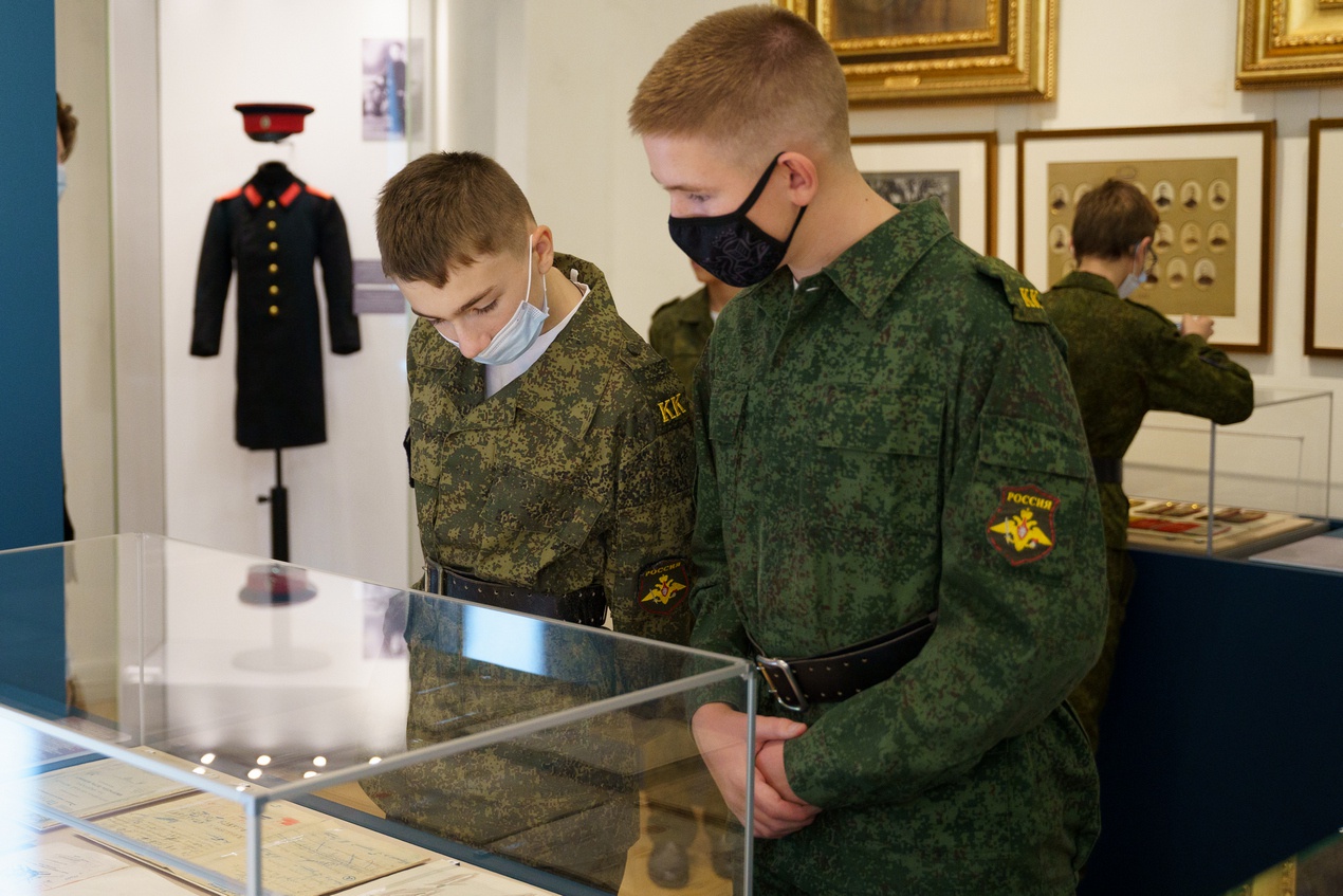 Кадеты одного из КК Москвы на выставке «Кадетская перекличка».