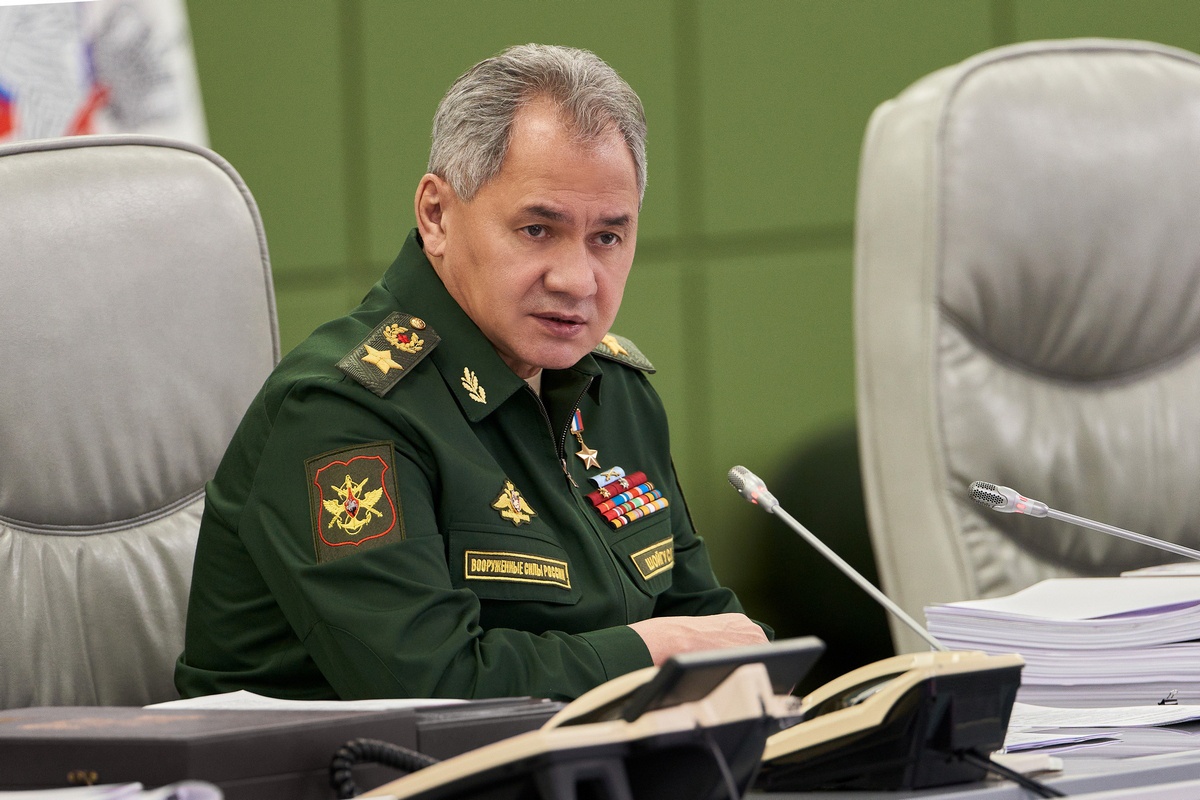Генерал армии Сергей Шойгу поставил задачи, которые было необходимо выполнить к старту в войсках очередного учебного года.