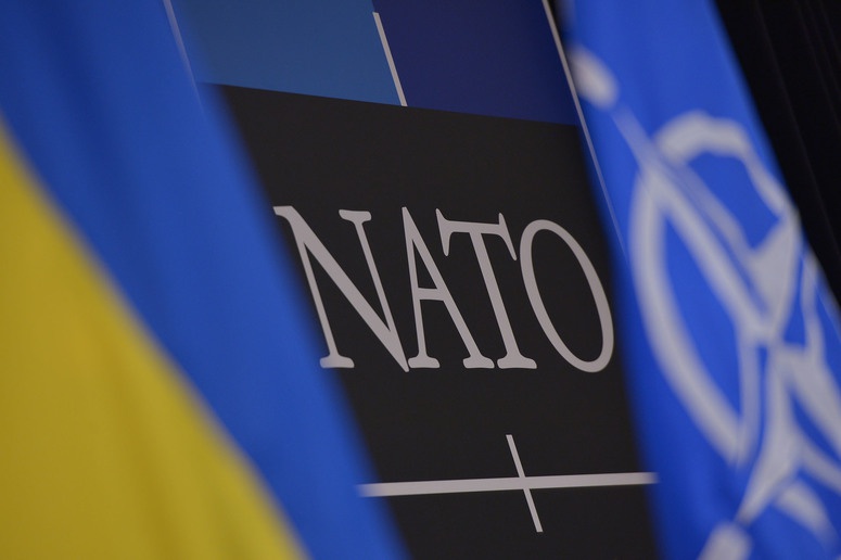 Комиссия НАТО - Украина раз в полгода оценивает на своих заседаниях выполненную работу и делает доклад о достигнутых результатах.
