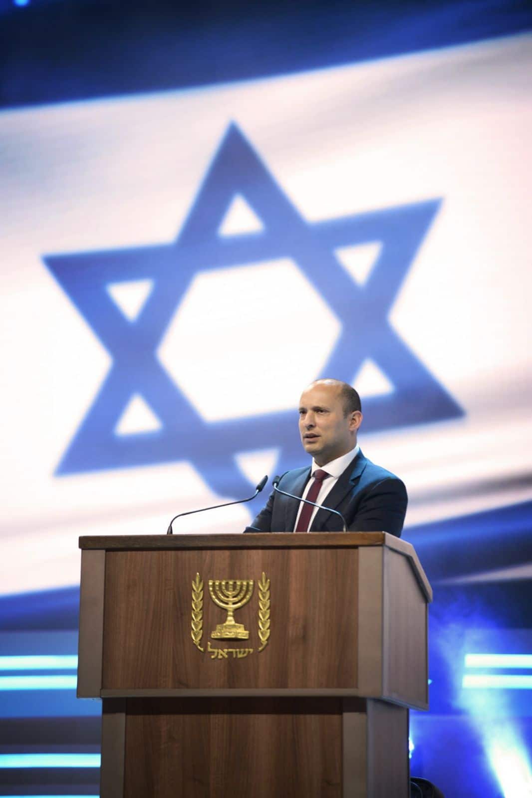 Премьер-министр Израиля Нафтали Беннет заявляет, что Израиль никакими сделками связывать себя не собирается.