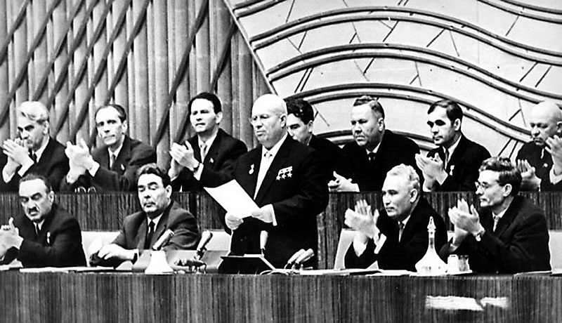 Хрущёв попытался определиться с целями и задачами в принятой на XXII съезде КПСС Третьей партийной программе, но эти усилия оказались пустым звуком.