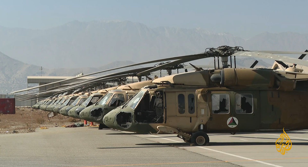 США передали в Афганистан 10 вертолётов, часть которых теперь у талибов.