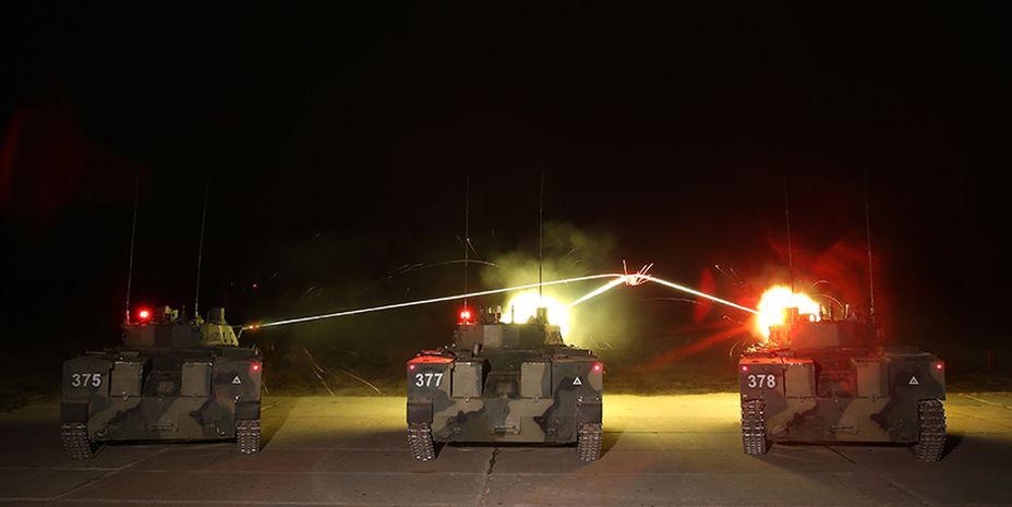 Ночные стрельбы боевых машин десанта четвёртого поколения БМД-4МД.
