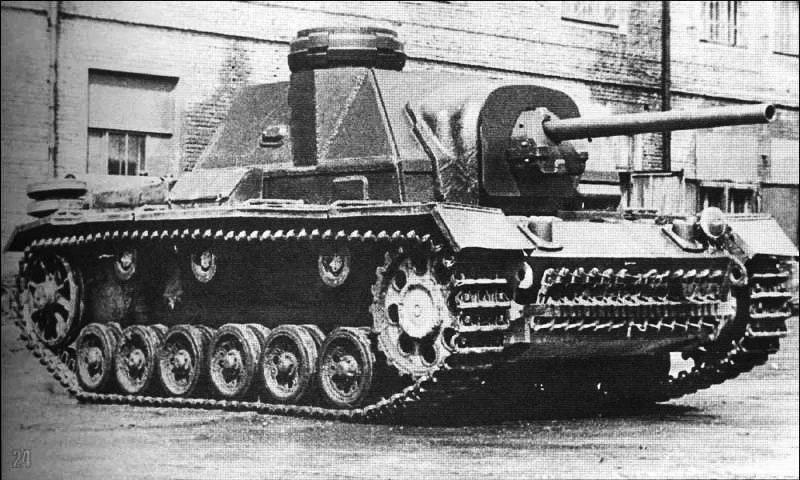 Pz.Kpfw.III стали переоборудовать в самоходные артиллерийские установки Су-76и, вооружённые 76-мм пушкой.
