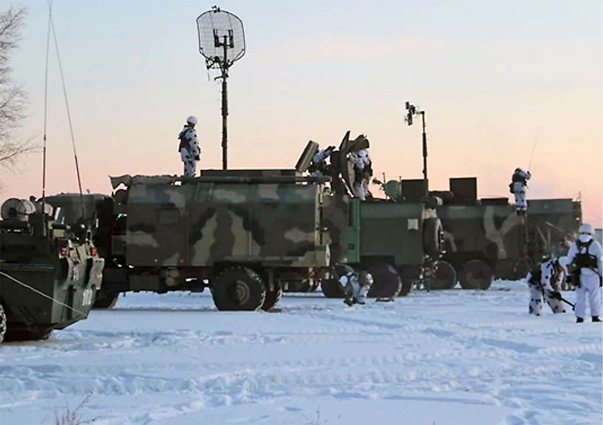 На территории пяти субъектов России прошла командно-штабная тренировка с руководящим составом гвардейской танковой армии ЗВО.
