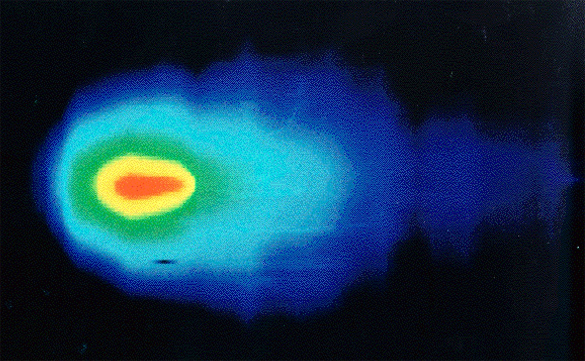В 1983 году комета ИРАС-Араки-Алькока прошла незамеченной на расстоянии всего в пять миллионов километров от Земли.