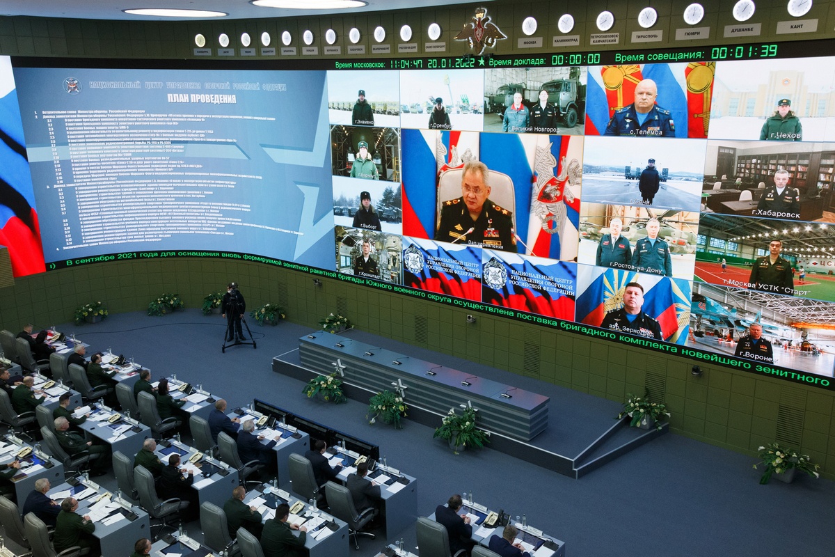 В своём докладе на Едином дне приёмки военной продукции министр обороны России генерал армии Сергей Шойгу подвёл итоги перевооружения в 2021 году.