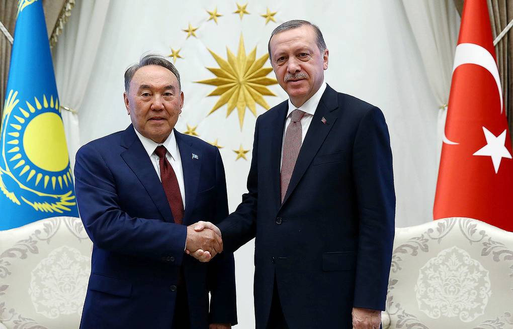 Назарбаев разыгрывал пантюркистскую карту с президентом Турции Эрдоганом.