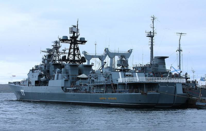 Первым кораблём штурмана Ануфриева стал БПК «Адмирал Харламов».