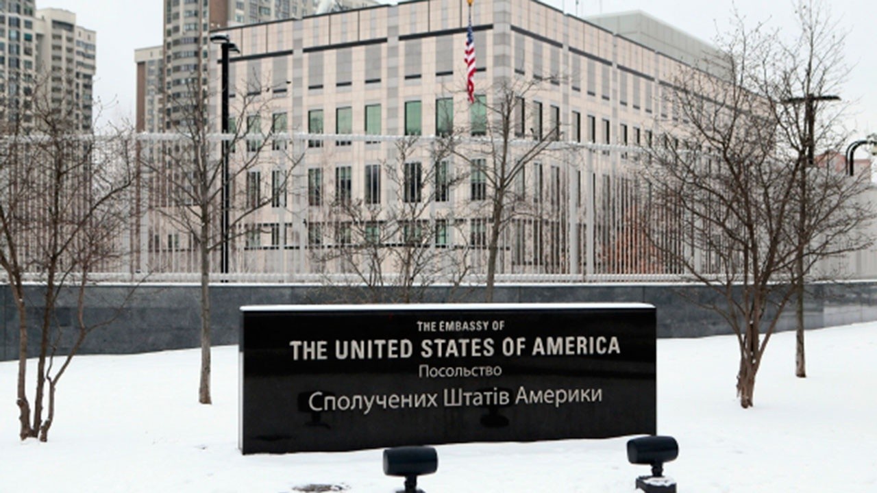 Посольство США сообщило о переезде во Львов.