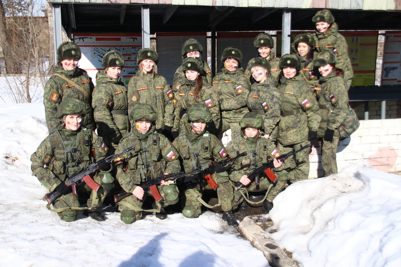 Команда Ольги - те, кто в Переславль-Залесский приехал на переподготовку, называется «Звезда».