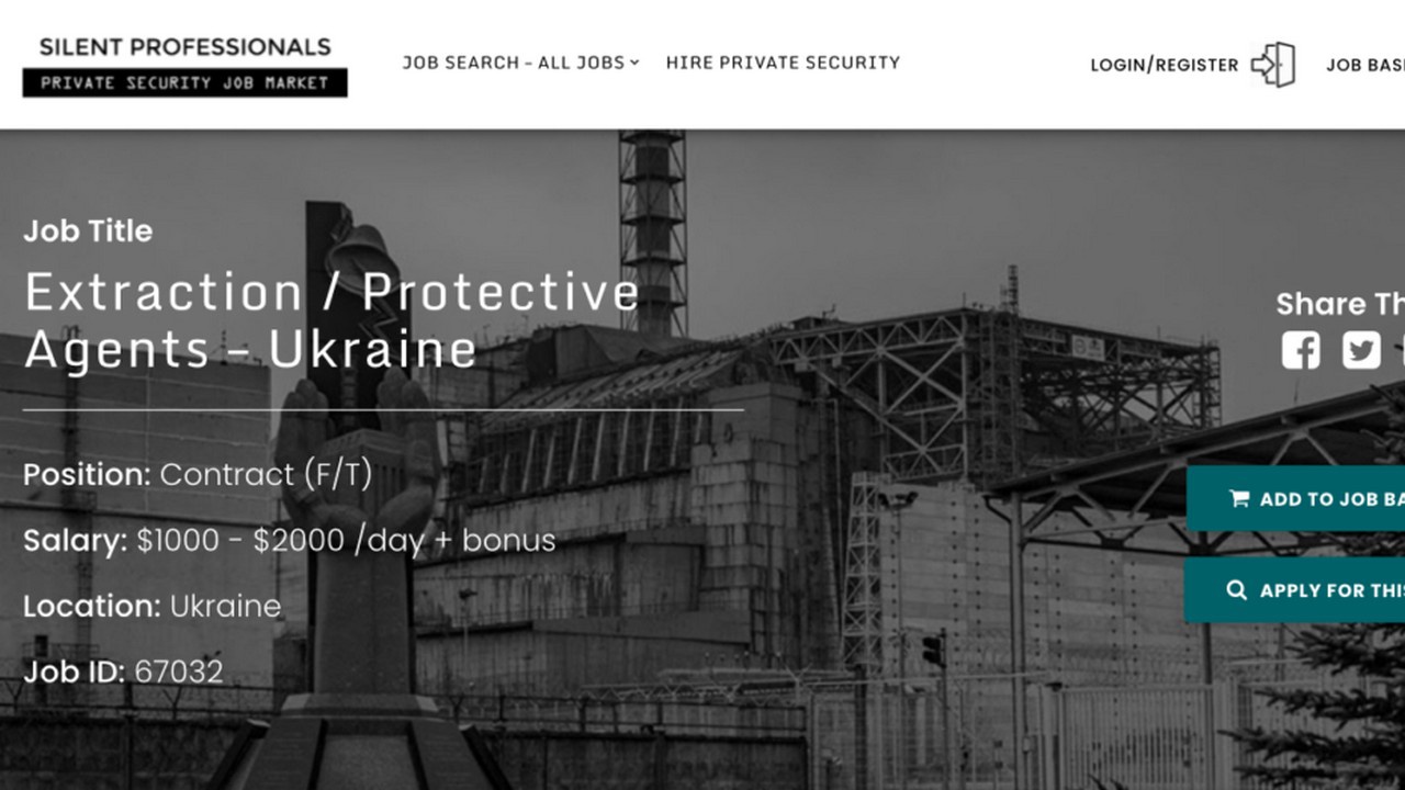 Объявление о вакансиях в сфере обороны и охраны появилось на сайте американской ЧВК Silent Professionals, которая набирает людей для работы на Украине. Соискателям обещают оплату в размере от одной до двух тысяч долларов в день.