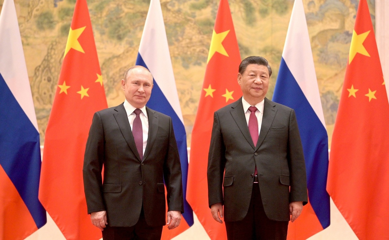 После торжественного подписания Шанхайского коммюнике возникла реальная перспектива тесного взаимодействия экономик России и Китая.