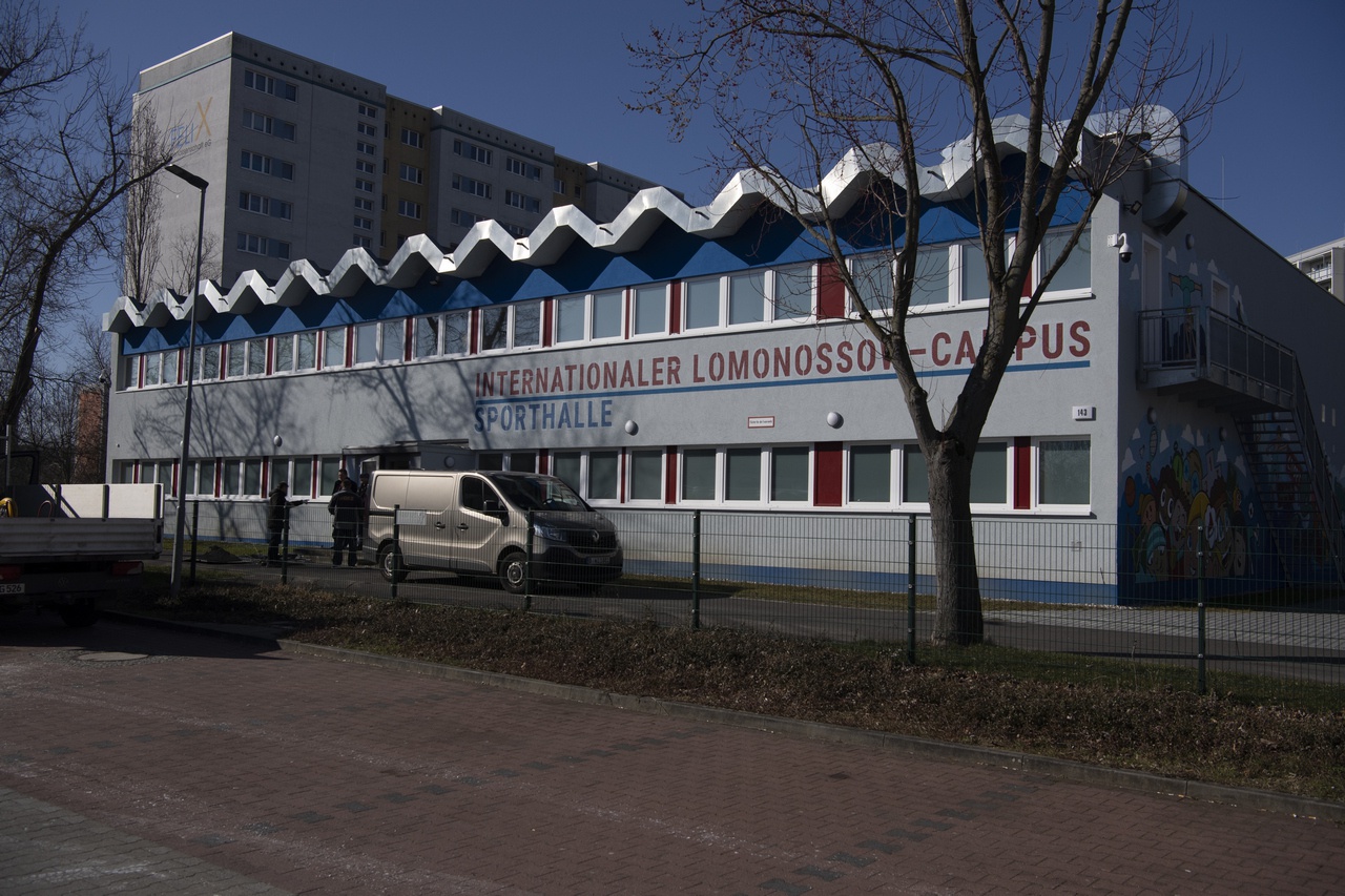 В ночь на 11 марта произошёл пожар в спортивном зале начальной школы имени Ломоносова в берлинском районе Марцан, где проживает много русскоязычных.