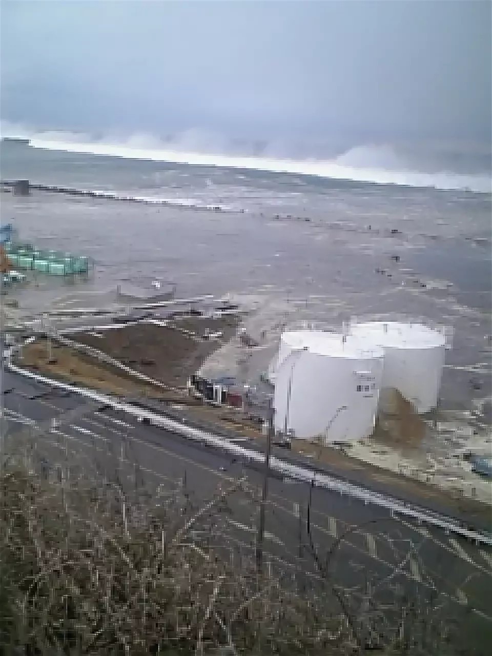 Непосредственной причиной аварии на АЭС «Фукусима-1» стало мощное цунами, возникшее в результате крупнейшего в истории Японии землетрясения.