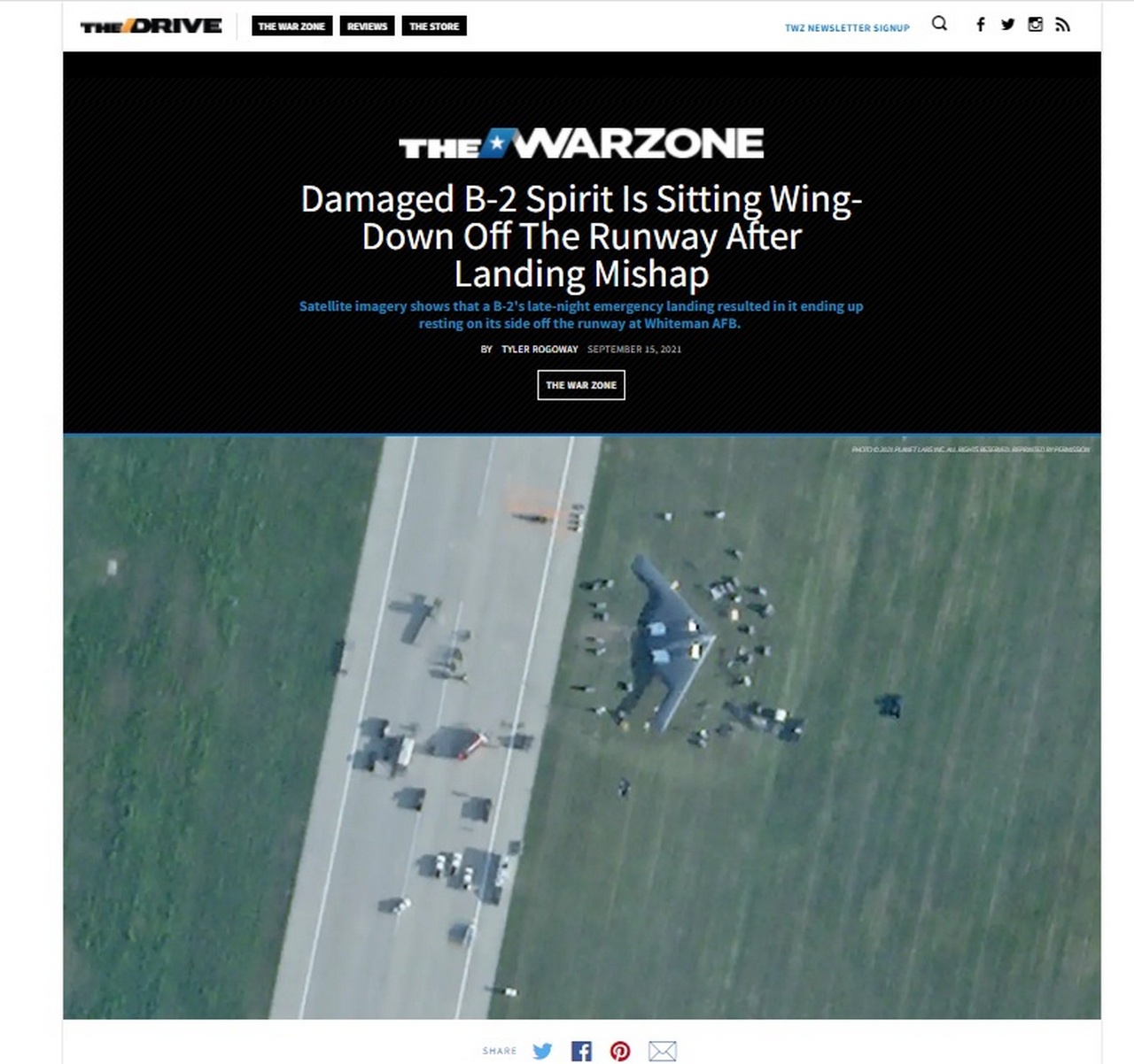 В сентябре 2021 года на базе ВВС Уайтмен тяжёлый стратегический бомбардировщик B-2 Spirit Военно-воздушных сил (ВВС) США совершил аварийную посадку. Спутниковый снимок, полученный от компании Planet Labs, опубликовало издание The Drive.