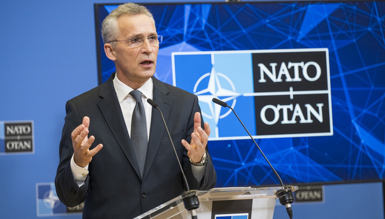 Генеральный секретарь НАТО Йенс Столтенберг заявил, что альянс не планирует вводить над Украиной бесполётную зону.
