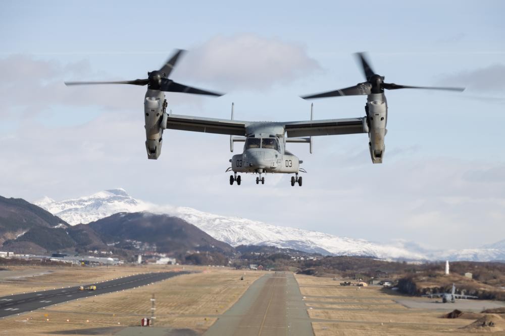 На учениях потерпел крушение американский конвертоплан MV-22B Osprey.