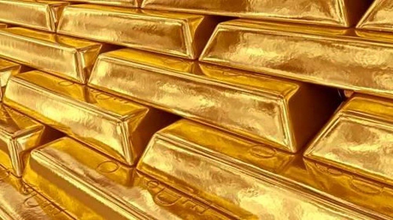 Золота человечество за всю свою историю добыло от 150 до 200 тысяч тонн.