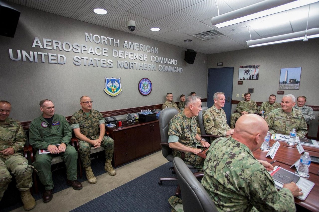 Объединённое командование США в зоне Северной Америки соседствует с командованием воздушно-космической обороны континента.