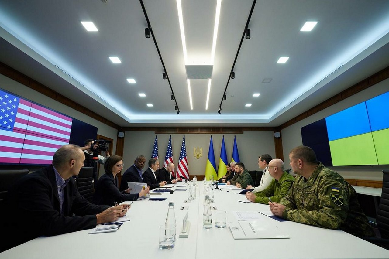 Тесные контакты киевского режима и США привели к созданию укронацизма.