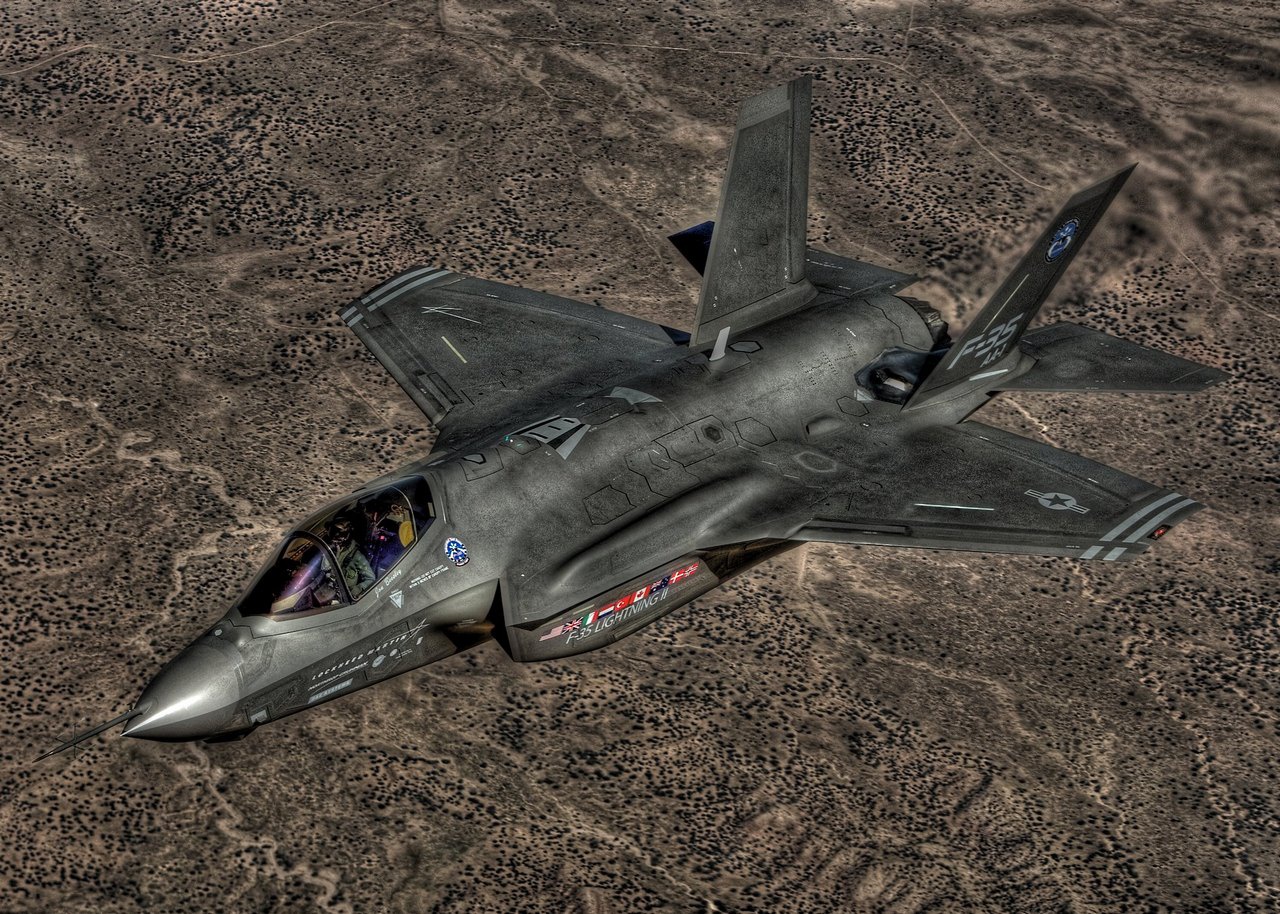 Германия хочет прикупить 35 американских истребителей пятого поколения F-35.