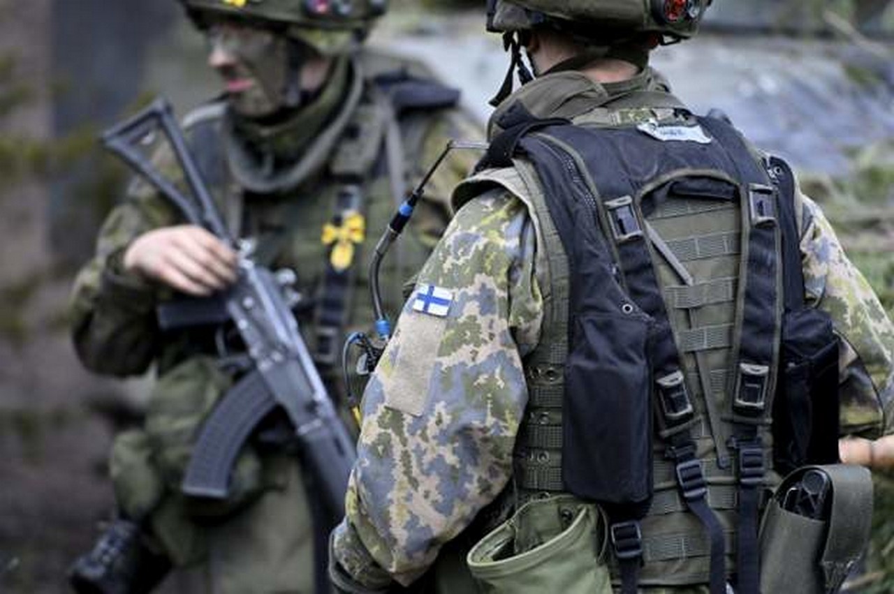 Небольшая, но боеспособная армия Финляндии пригодится пушечным мясом в НАТО.