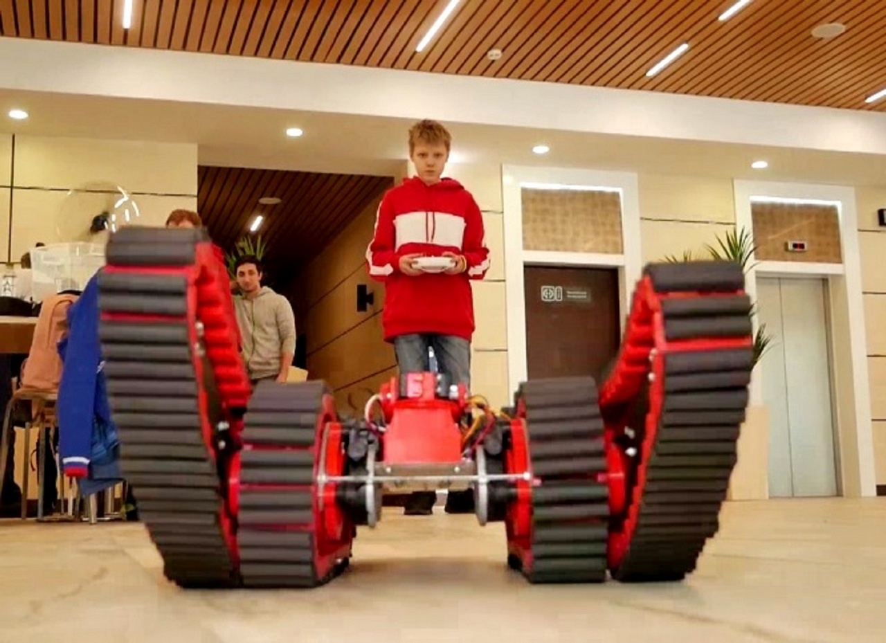 Конкурс юных робототехников в «ЭРЕ».
