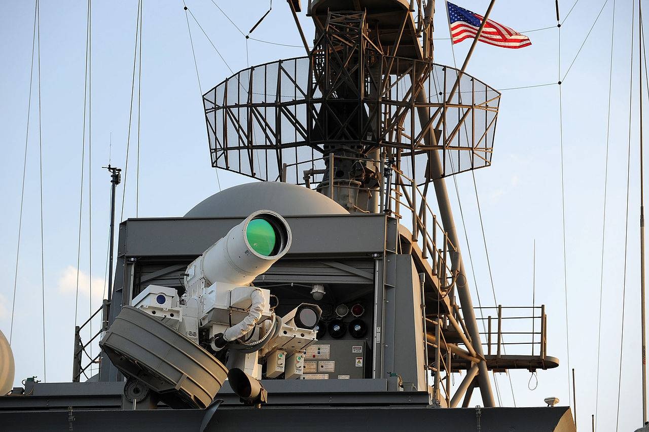 Лазерный комплекс LaWS на борту USS Ponce (AFSB(I)-15).