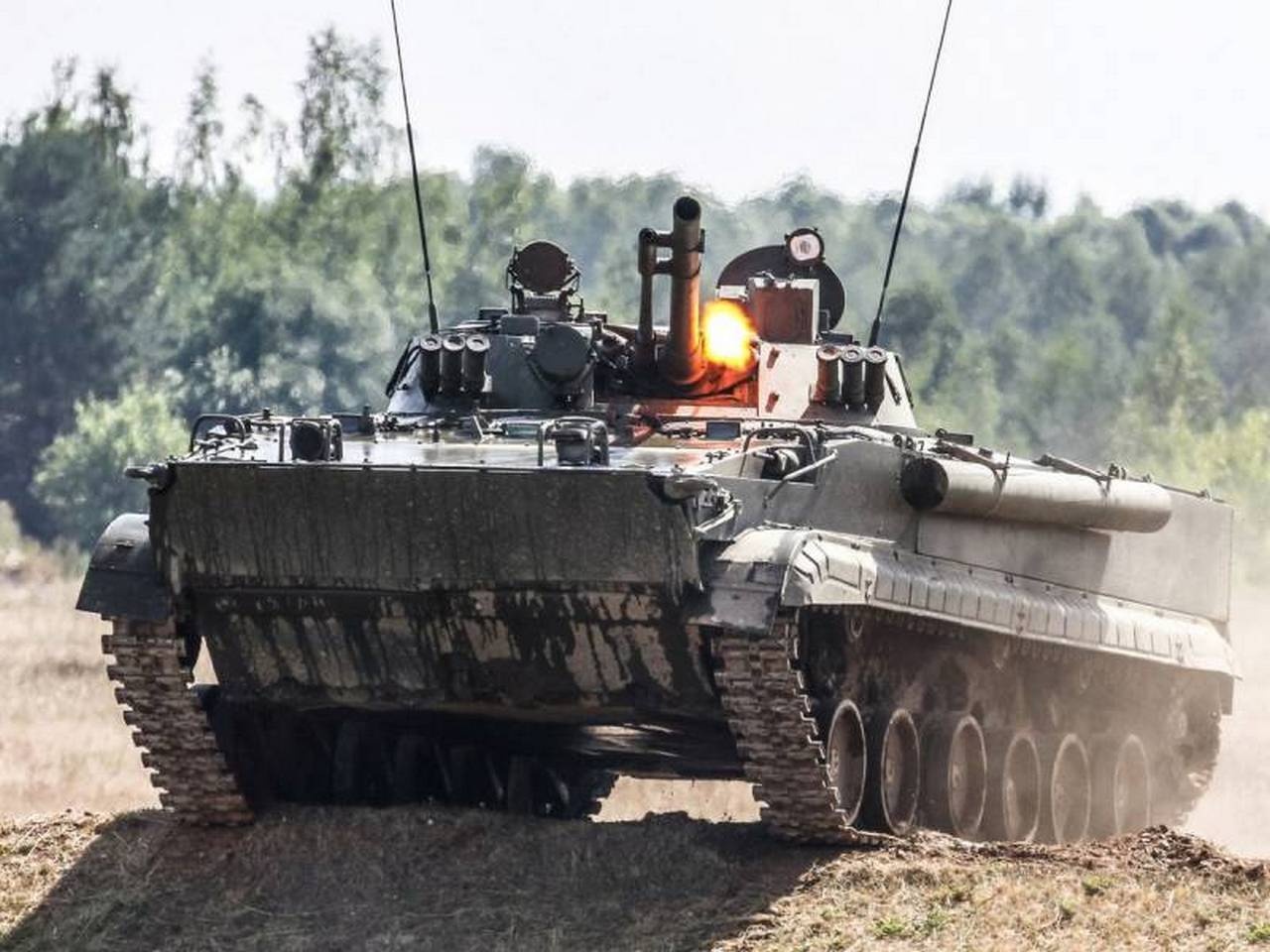 БМП-3 российского производства сочетает огневую мощь и скорость.